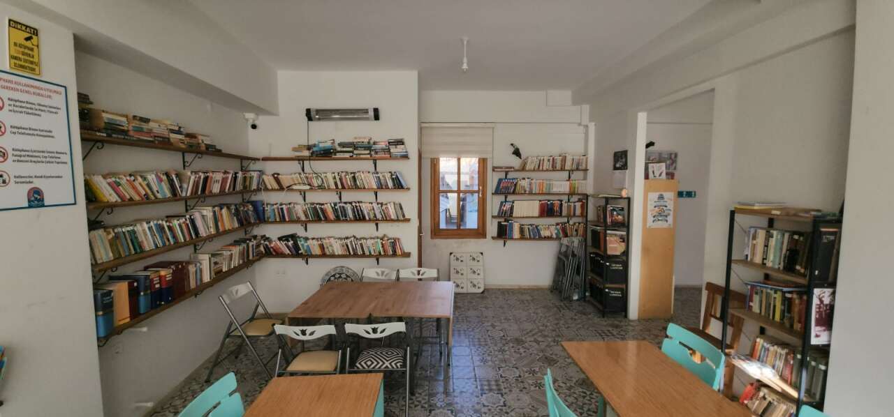 “Tanıyamadığı Kardeşinin Adını Yaşatıyor: Muğla' Saburhane’de Çocukların Hayatını Değiştiren Kütüphane” 10